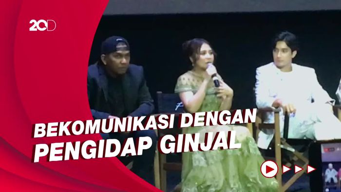Cara Prilly Latuconsina Gali Emosi untuk Film 12 Cerita Glen Anggara
