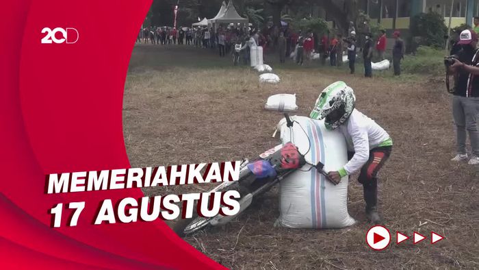 Mengintip Keseruan Motor Taxi Race di Polman