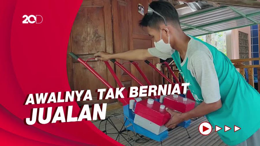 Kisah Perajin Traktor Mainan Asal Ponorogo Hingga Kini Raup Cuan