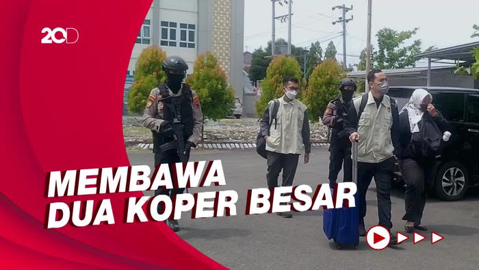 Petugas KPK Ubek-ubek Kantor Pemkab Pemalang