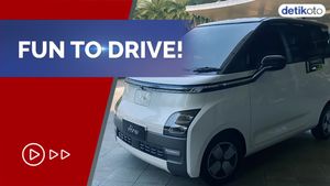 First Drive Wuling Air ev: Mobil Listrik Paling Asyik!