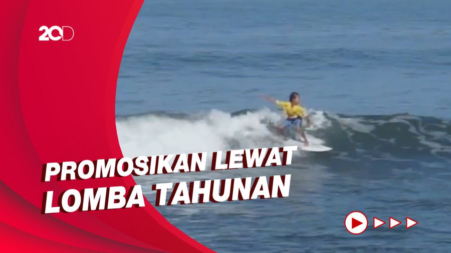 Pantai Medewi Suguhkan Ombak Favorit Peselancar