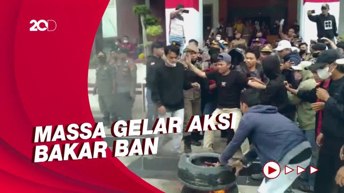 Unjuk Rasa Puluhan Mahasiswa di Mamasa Berakhir Ricuh