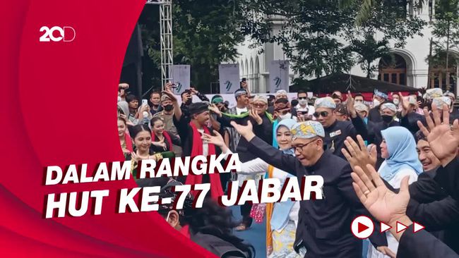 Ketika Emak Emak Berburu Kuliner Gratis Di Hut Jabar