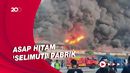 Kebakaran Melahap Pabrik Alumunium Foil di Gunung Putri Bogor
