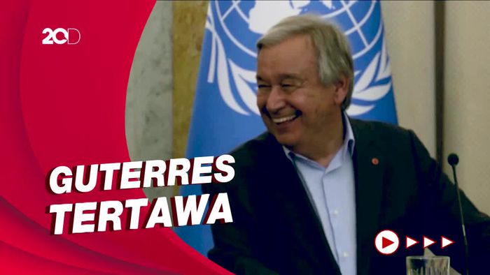 Momen Zelensky Koreksi Penerjemah saat Konpers Bareng Erdogan-Guterres