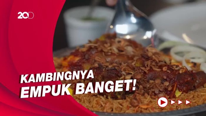 Bikin Laper: Nyobain Nasi Kabsah Kambing dan Mandhi Ayam