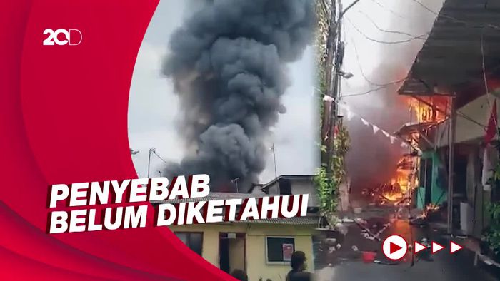 Si Jago Merah Lahap Permukiman di Simprug, 21 Unit Damkar Diterjunkan
