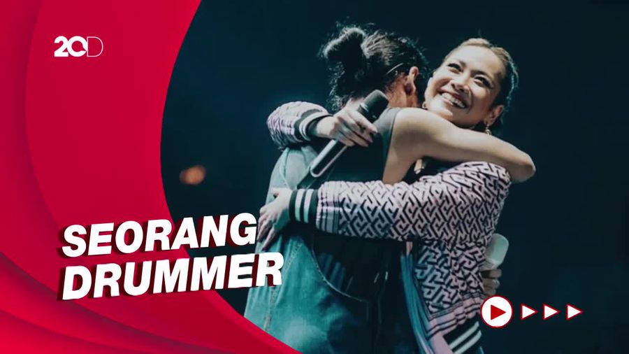Sosok Ray Prasetya yang Berani Cium BCL di Konser