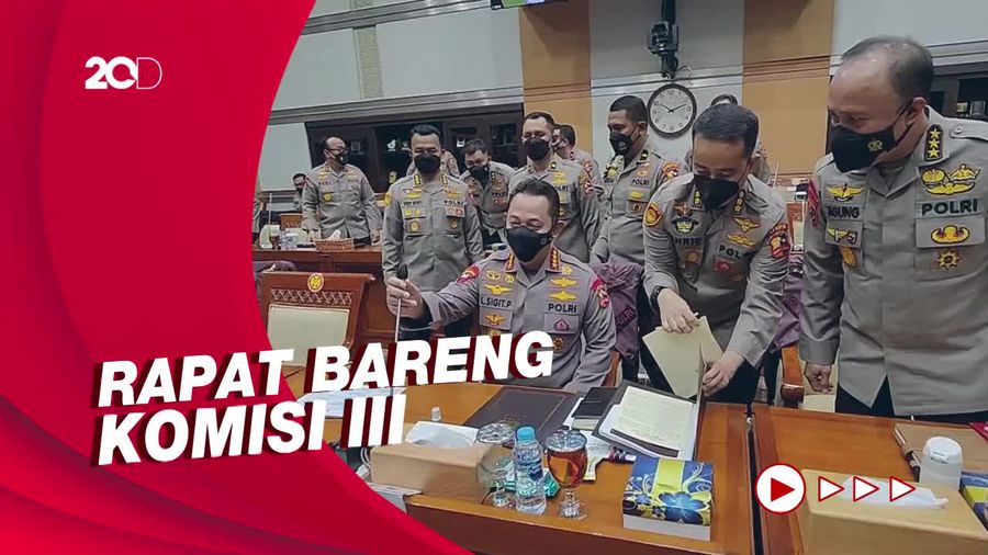 Momen Kapolri-Timsus Tiba di DPR untuk Bahas Kasus Sambo