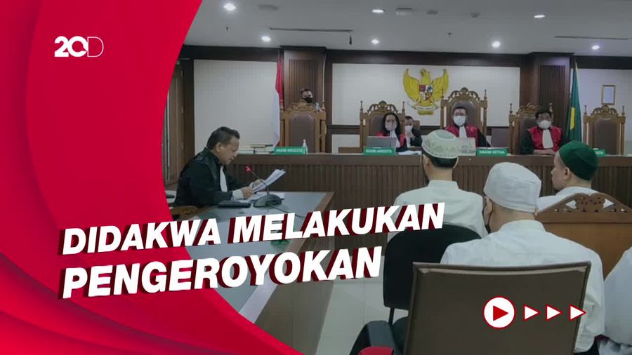 6 Terdakwa Pengeroyok Ade Armando Dituntut 2 Tahun Penjara