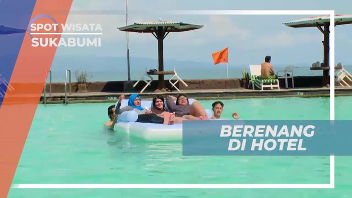 Berenang Ditemani Panorama Indah Laut Selatan, Sukabumi