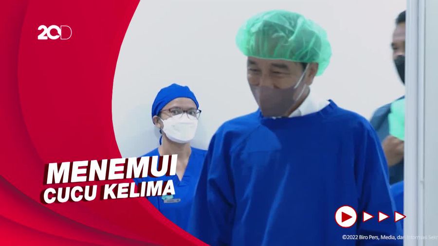 Momen Jokowi dan Iriana Sambut Anak Ketiga Kahiyang Ayu