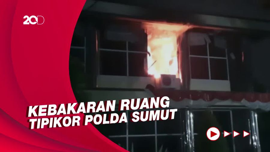 Penampakan Kobaran Api yang Membakar Ruang Tipikor Polda Sumut 