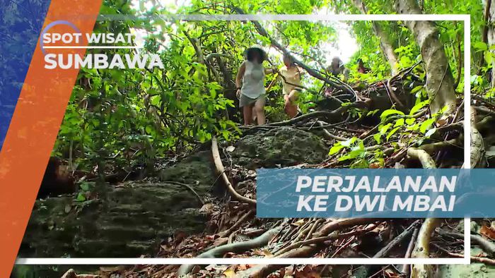 Melewati Medan Terjal Menuju Air Terjun Dwi Mbai Sumbawa