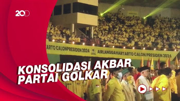 Poster Airlangga Capres 2024-Zaki Iskandar Cagub DKI di Acara Golkar