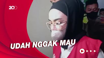 Medina Zein Ngaku Kapok Pakai Medsos Usai Terlibat Hukum 