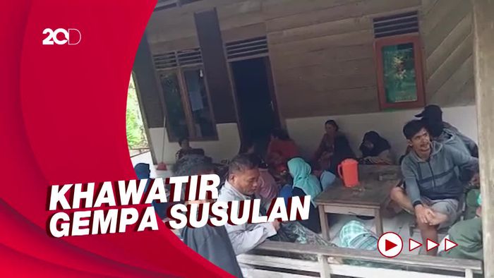 Korban Gempa Mentawai Masih Bertahan di Pengungsian