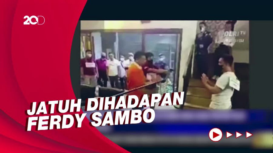 Momen Yosua Tergeletak di Bawah Tangga Usai Ditembak