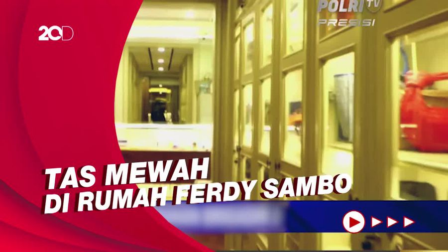 Penampakan Lemari Kaca Berisi Tas Mewah di Rumah Ferdy Sambo