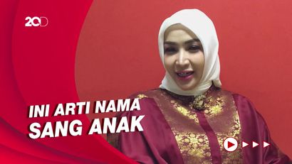 Roro Fitria Diskusikan Nama Anaknya dengan Ustaz dan Habib