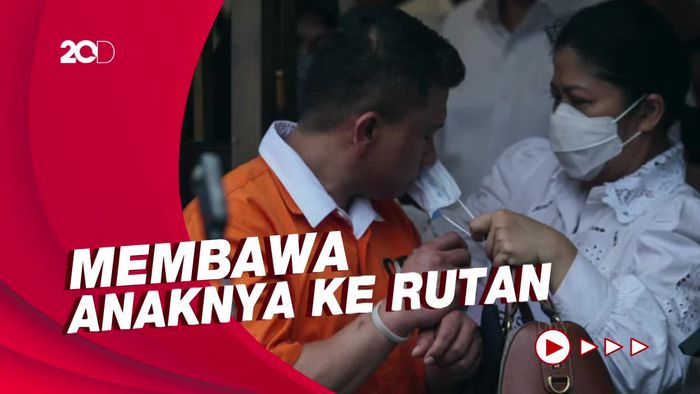 Beda Nasib Putri Candrawathi dengan Ibu di Bali-Makassar