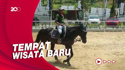 Menjajal Sensasi Jadi Koboi di Istana Stable Majalengka