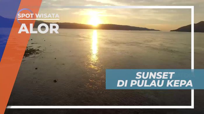 Panorama Keindahan Matahari Tenggelam di Pulau Kepa Alor Nusa Tenggara Timur