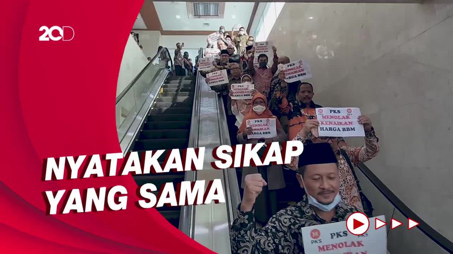 Temui Massa Mahasiswa, PKS Pamer Aksi Walk Out dari Paripurna