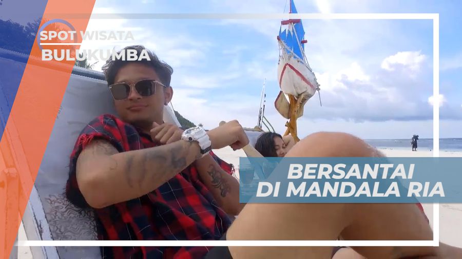 Secangkir Teh untuk Menemani Suasana Santai di Pantai, Bulukumba