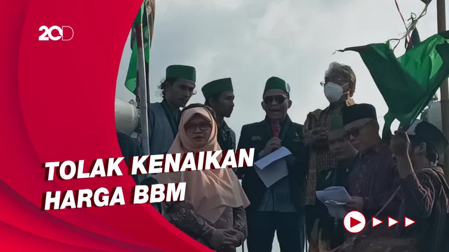 Kala PKS Pamer ke Massa Usai Walk Out Sidang Paripurna 