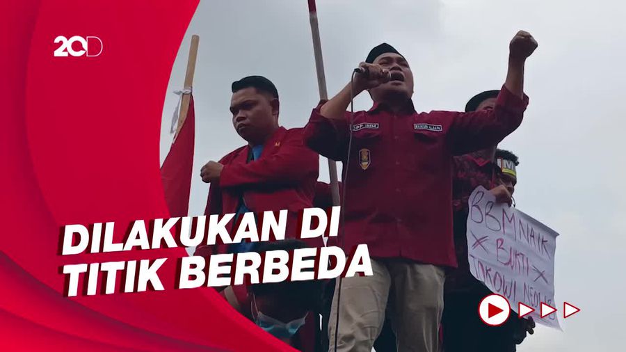 Mahasiswa-Ojol Demo Tolak Kenaikan BBM di Kawasan Patung Kuda
