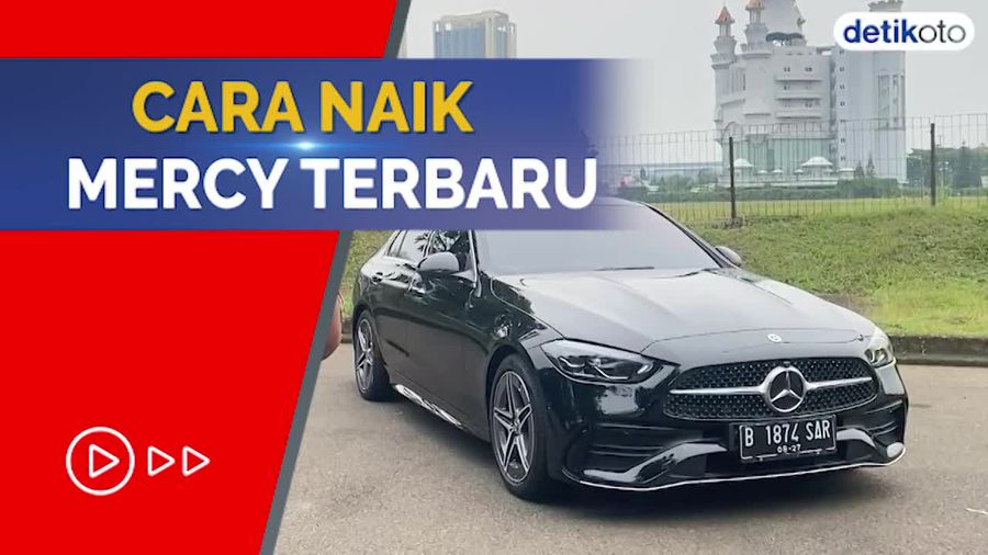 Belajar Yuk! Ini Tutorial Naik Mercedes-Benz C Class Generasi Terbaru