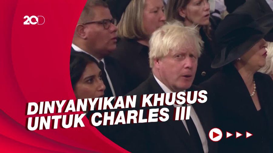 Boris Johnson Nyanyikan God Save the King di Hadapan Charles III