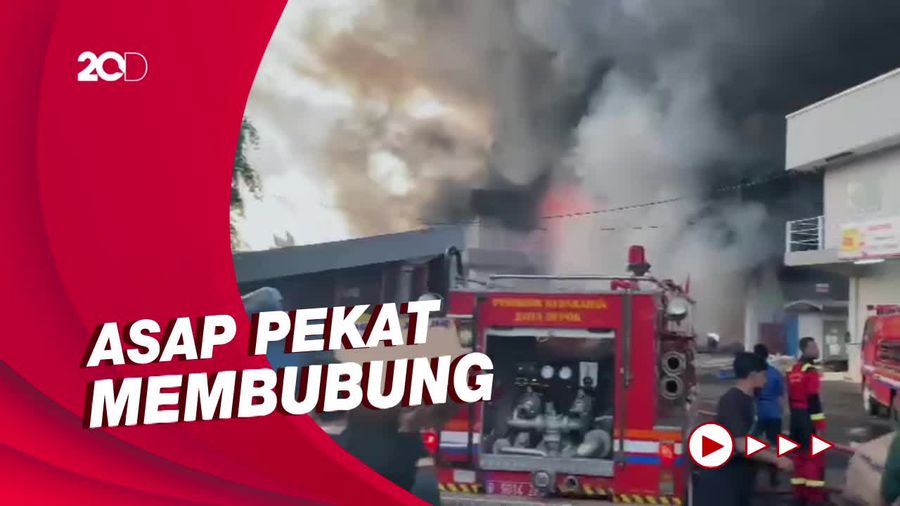 Gudang JNE di Pekapuran Depok Terbakar