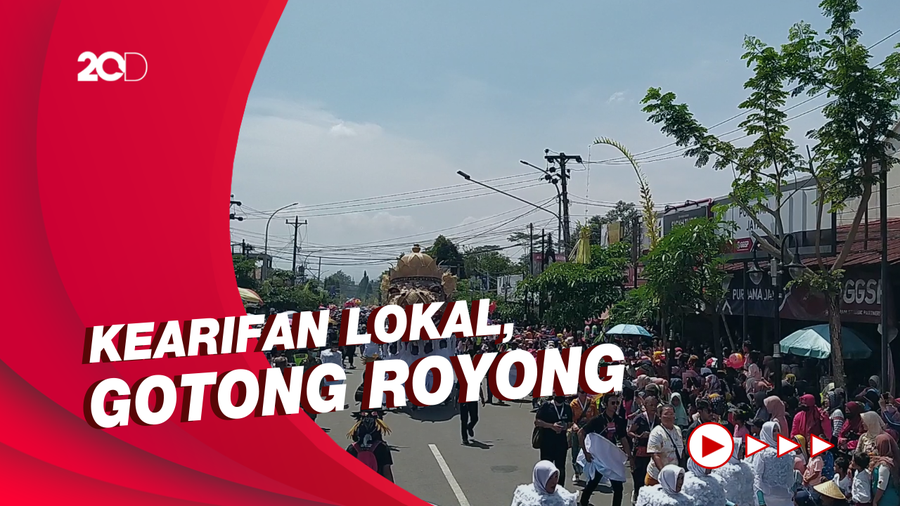 Kemeriahan Kirab Budaya dengan Mengusung Ikon Relief Candi Borobudur