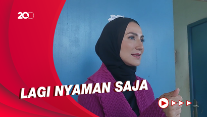 Kini Tampil Berhijab, Wanda Hamidah: Sedang Belajar