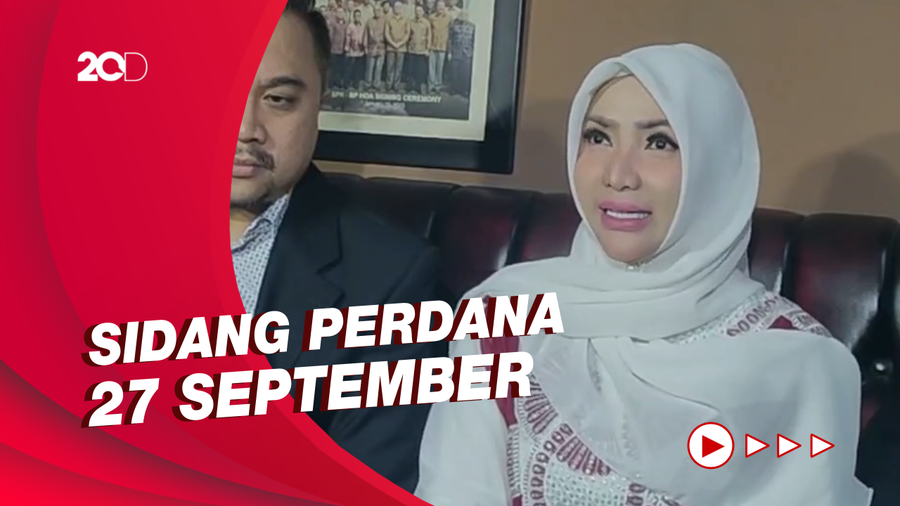 Roro Fitria Gandeng 12 Orang Kuasa Hukum dan Psikolog untuk Perceraiannya