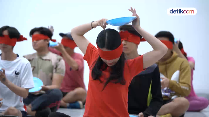 7 Besar Finalis Semakin Memanas di Close Your Eyes Challenge - Eps. 9