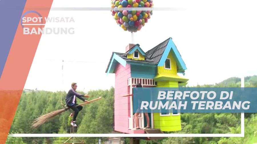 Berfoto Dengan Latar Rumah Terbang ala Film Animasi Ternama, Bandung