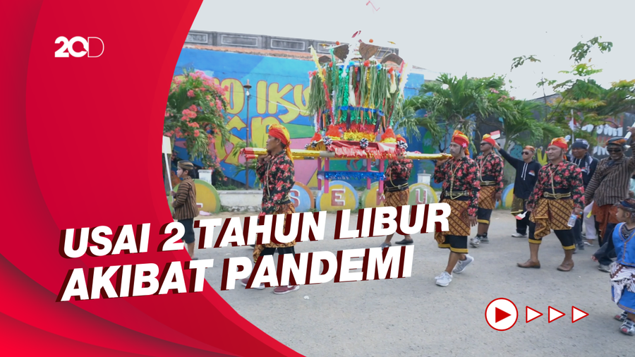 Acara Kirab Apem Sewu di Solo Kembali Digelar