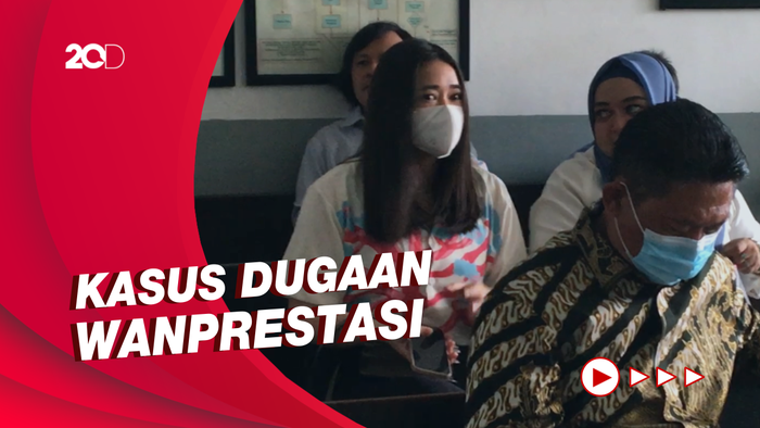 Istri Denny Sumargo Tak Bisa Jadi Saksi, Sidang Ditunda