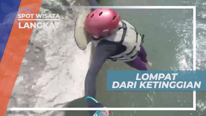 Asiknya Melompat Dari Ketinggian, Sungai Bingei Langkat Sumatera Utara