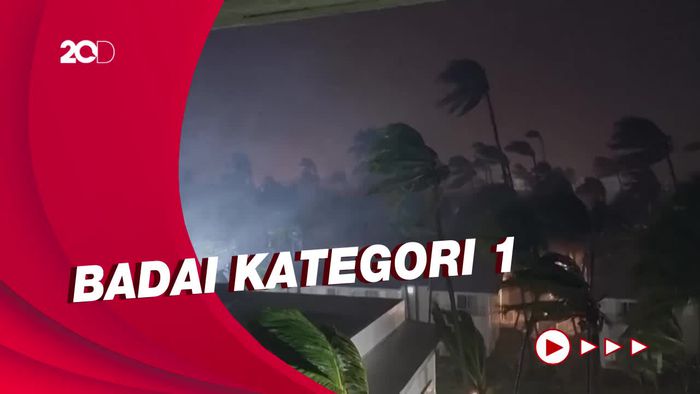 Republik Dominika Diporakporandakan Badai Tropis Fiona