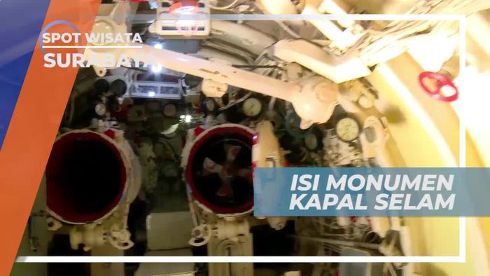 Melihat Dari Dekat Isi Kapal Selam di Dalam Monumen, Surabaya