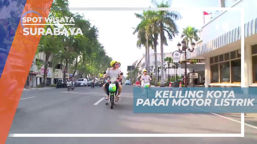 Berkeliling Kota Surabaya Naik Motor Listrik