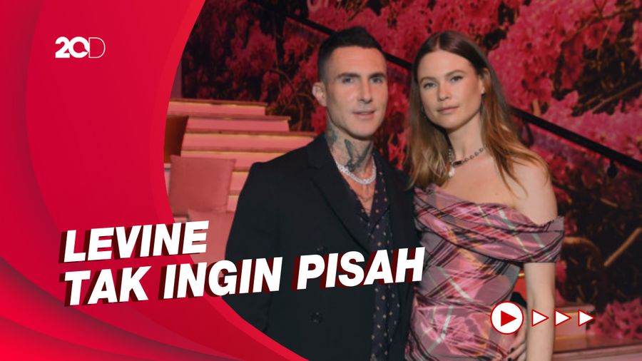 Behati Prinsloo Akui Kesal dengan Perselingkuhan Adam Levine
