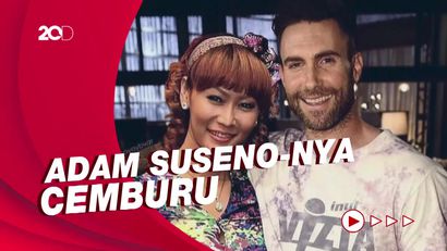 Inul Daratista Pamer Foto Mesra Bareng Adam Levine