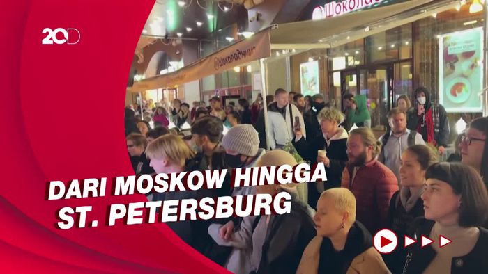 Putin Tingkatkan Intensitas Perang, Aksi Protes Pun Merebak