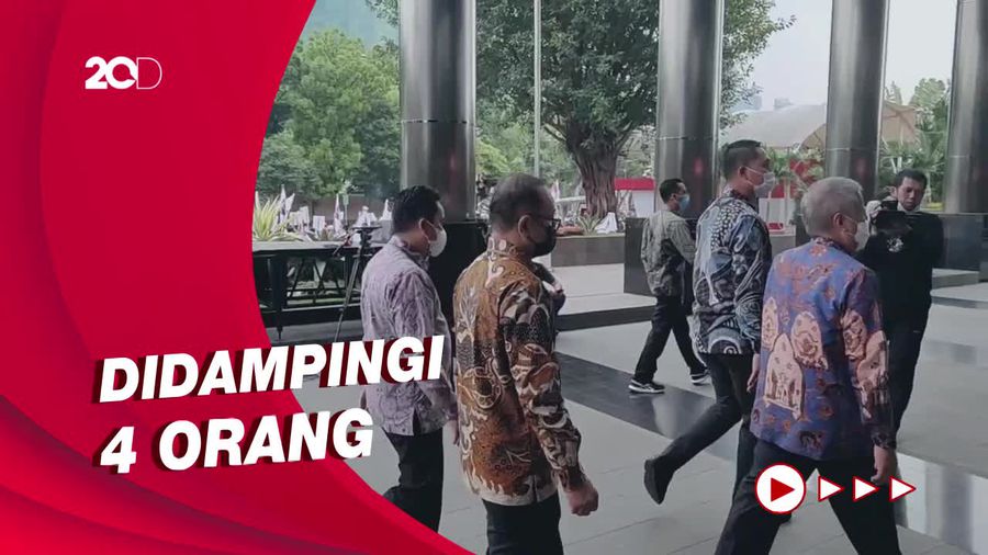Momen Hakim Agung Sudrajad Dimyati Penuhi Panggilan KPK Sebagai Tersangka